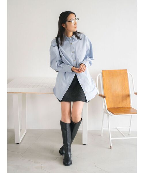 Ungrid(アングリッド)の「ビッグシルエットシャツ(シャツ/ブラウス・レディース・その他1/オフホワイト/ブルー・FREE)」の4枚目の写真