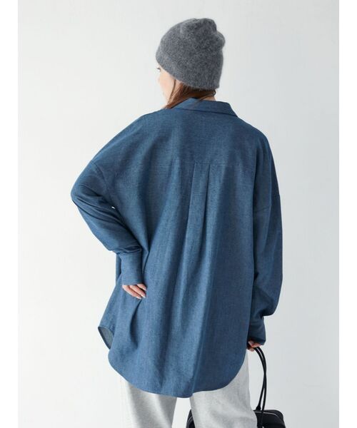 Ungrid(アングリッド)の「ビッグシルエットシャツ(シャツ/ブラウス・レディース・その他1/オフホワイト/ブルー・FREE)」の7枚目の写真