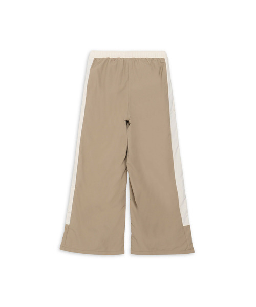 PUMA(プーマ)の「PUMA プーマ ウィメンズ CORE HERITAGE ウーブン トラックパンツ(その他パンツ・レディース・ブラック/グリーン・LARGE/MEDIUM/SMALL/X-LARGE)」の6枚目の写真