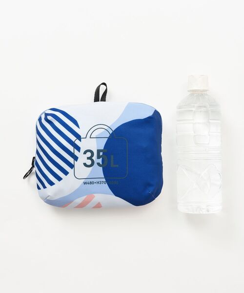 TRAVEL SHOP MILESTO(トラベルショップミレスト)の「MILESTO×PAPIERTIGRE ポケッタブルボストン 35L(ボストンバッグ・レディース・ネイビー/ライトブルー/ブルー・フリ-)」の9枚目の写真