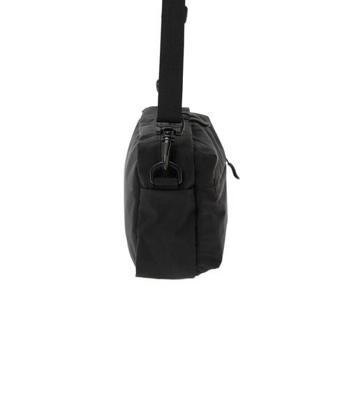 Manhattan Portage（マンハッタンポーテージ）の「Cityhall Shoulder Bag Nylon Tussah Quill（ショルダーバッグ・メンズ・ベージュ/ブラック・X-SMALL）」の20枚目の写真