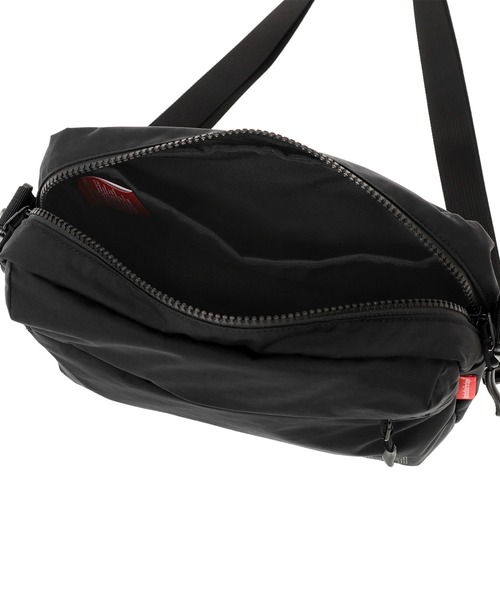 Manhattan Portage（マンハッタンポーテージ）の「Cityhall Shoulder Bag Nylon Tussah Quill（ショルダーバッグ・メンズ・ベージュ/ブラック・X-SMALL）」の14枚目の写真