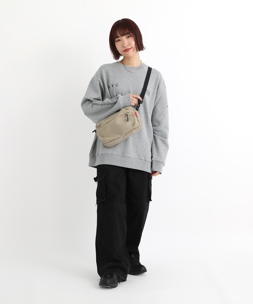 Manhattan Portage（マンハッタンポーテージ）の「Cityhall Shoulder Bag Nylon Tussah Quill（ショルダーバッグ・メンズ・ベージュ/ブラック・X-SMALL）」の17枚目の写真