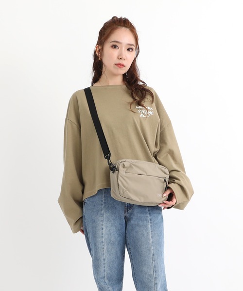 Manhattan Portage（マンハッタンポーテージ）の「Cityhall Shoulder Bag Nylon Tussah Quill（ショルダーバッグ・メンズ・ベージュ/ブラック・X-SMALL）」の6枚目の写真