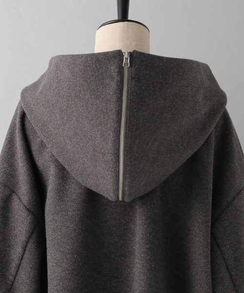 e/rm(イーアールエム)の「【e/rm】フーディーコート(その他アウター・レディース・ライトベージュ/チャコールグレー/ブラウン・FREE)」の13枚目の写真