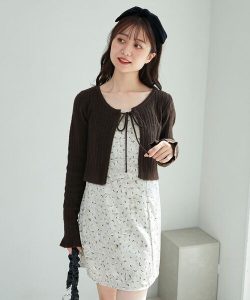 MAJESTIC LEGON（マジェスティックレゴン）の「カーデセットミニキャミワンピース（ワンピース・レディース・ブラック系その他/ベージュ系その他2・MEDIUM）」の2枚目の写真