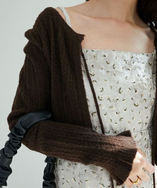 MAJESTIC LEGON（マジェスティックレゴン）の「カーデセットミニキャミワンピース（ワンピース・レディース・ブラック系その他/ベージュ系その他2・MEDIUM）」の17枚目の写真