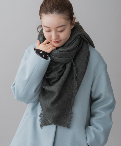 IENA(イエナ)の「NIMNIMDUAI/ニムニムデュアイ YAK COTTON ストール(ストール/ショール・レディース・ウッド/チャコールグレー・FREE)」の4枚目の写真