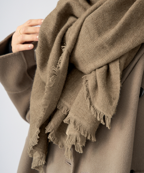 IENA(イエナ)の「NIMNIMDUAI/ニムニムデュアイ YAK COTTON ストール(ストール/ショール・レディース・ウッド/チャコールグレー・FREE)」の17枚目の写真