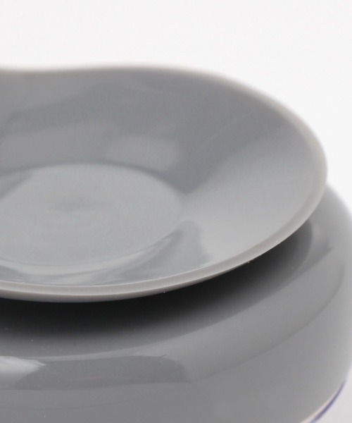 LAKOLE(ラコレ)の「【ガラスや鏡に吸着する】防滴時計 / 150064(掛け時計・レディース・ホワイト/グレー・FREE)」の7枚目の写真