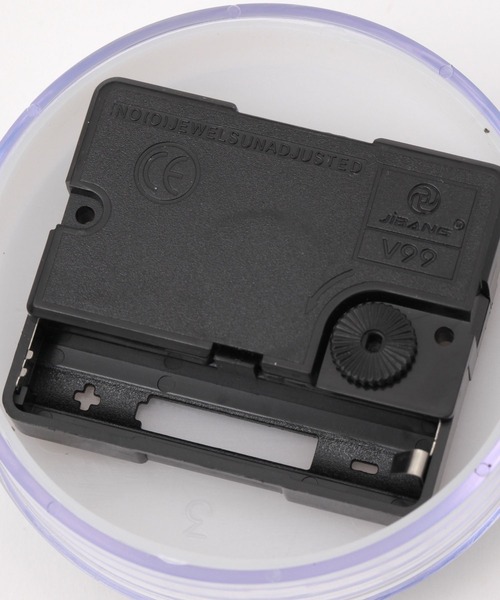 LAKOLE(ラコレ)の「【ガラスや鏡に吸着する】防滴時計 / 150064(掛け時計・レディース・ホワイト/グレー・FREE)」の9枚目の写真