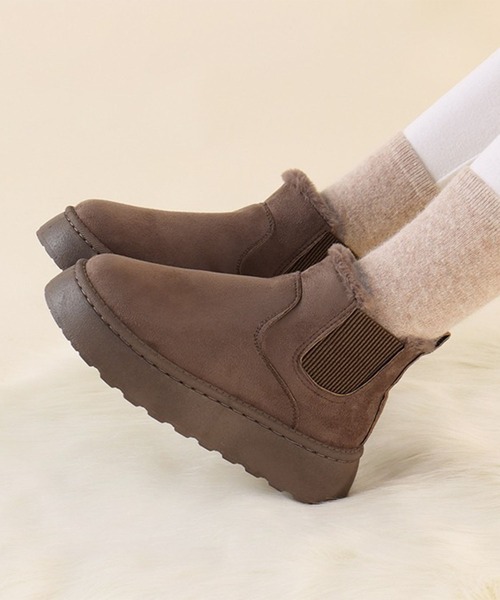 shoes365(シューズスリーシックスファイヴ)の「【shoes365】サイドゴアスノーブーツ (AW)(ブーツ・レディース・ブラック/ホワイト/ブラウン・23.0cm/23.5cm/24.0cm/24.5cm/25.0cm/25.5cm)」の1枚目の写真