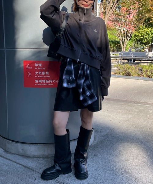 WEGO(ウィゴー)の「WEGO/スエードポンチクロップドトラックジャケット(ブルゾン・レディース・スミクロ/ブラウン/アイボリー・FREE)」の5枚目の写真