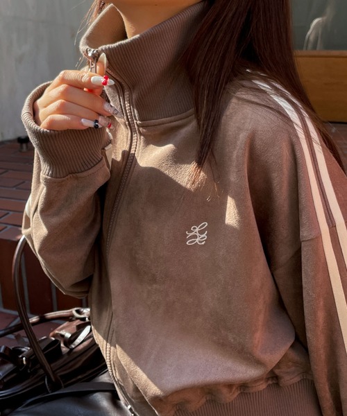 WEGO(ウィゴー)の「WEGO/スエードポンチクロップドトラックジャケット(ブルゾン・レディース・スミクロ/ブラウン/アイボリー・FREE)」の16枚目の写真