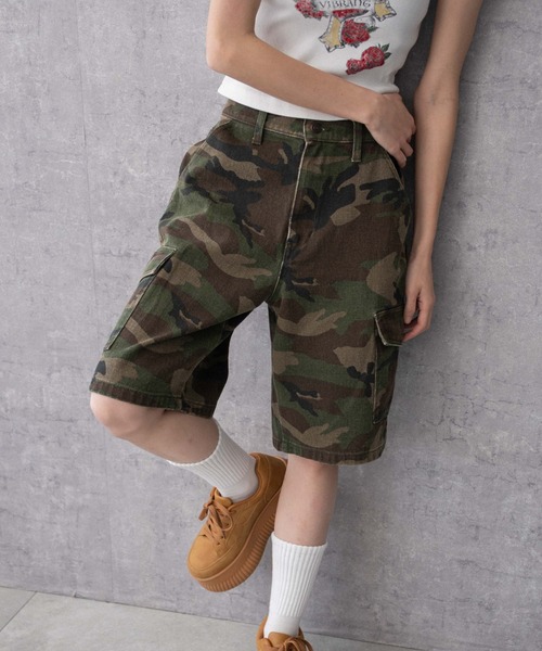 WEGO（ウィゴー）の「WEGO/ヴィンテージウォッシュカーゴハーフパンツ（デニムパンツ・レディース・ブラック/コバルトブルー/ライトインディゴブルー/インディゴブルー/その他1/その他2/ブラック系その他・MEDIUM/SMALL）」の6枚目の写真