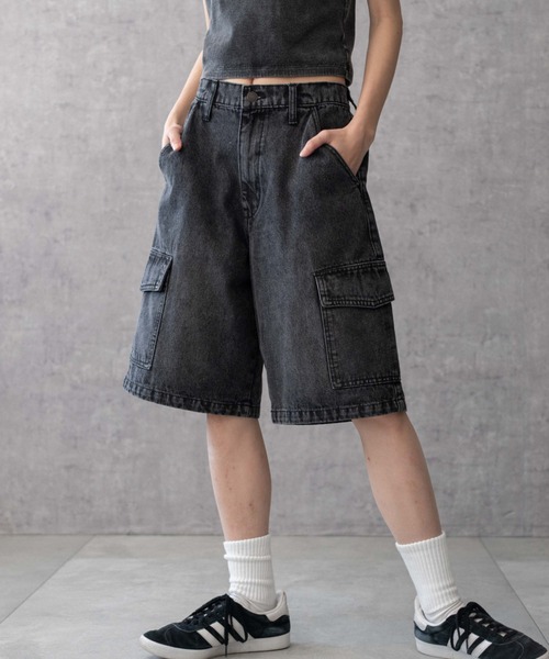 WEGO（ウィゴー）の「WEGO/ヴィンテージウォッシュカーゴハーフパンツ（デニムパンツ・レディース・ブラック/コバルトブルー/ライトインディゴブルー/インディゴブルー/その他1/その他2/ブラック系その他・MEDIUM/SMALL）」の3枚目の写真