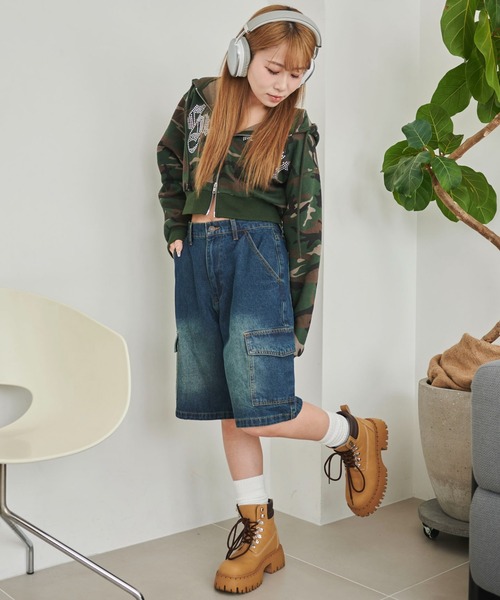 WEGO（ウィゴー）の「WEGO/ヴィンテージウォッシュカーゴハーフパンツ（デニムパンツ・レディース・ブラック/コバルトブルー/ライトインディゴブルー/インディゴブルー/その他1/その他2/ブラック系その他・MEDIUM/SMALL）」の8枚目の写真