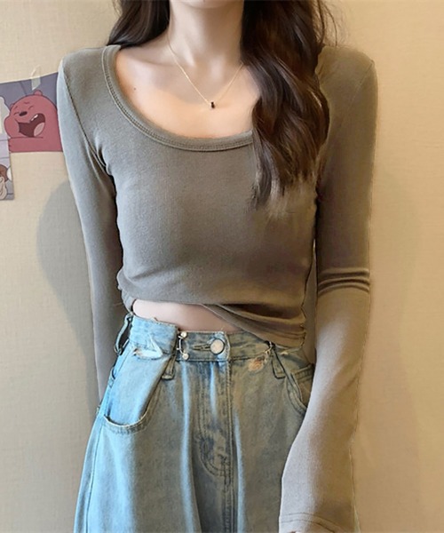 ASTRAET クロップド丈カットソー セール】無地長袖クロップド丈カットソー（Tシャツ/カットソー