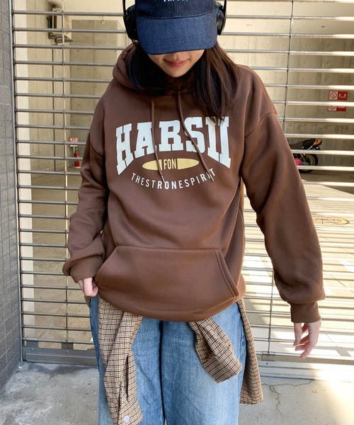 SHEPP(シープ)の「裏起毛 カレッジビッグロゴ パーカー(パーカー・レディース・ホワイト/ブラウン/ブラック・M/L)」の8枚目の写真