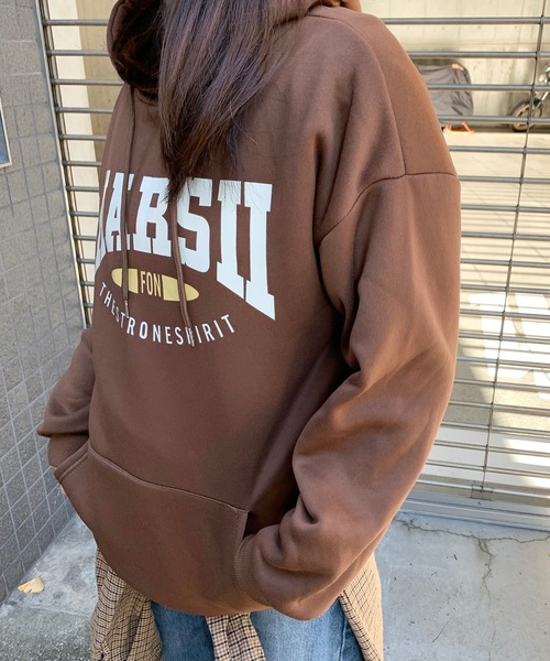 SHEPP(シープ)の「裏起毛 カレッジビッグロゴ パーカー(パーカー・レディース・ホワイト/ブラウン/ブラック・M/L)」の11枚目の写真