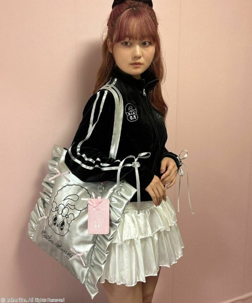 SPINNS（スピンズ）の「【入荷禁止】『エスターバニー×SPINNS』 フリルトートバッグ（トートバッグ・レディース・ピンク/シルバー・ONESIZE）」の12枚目の写真