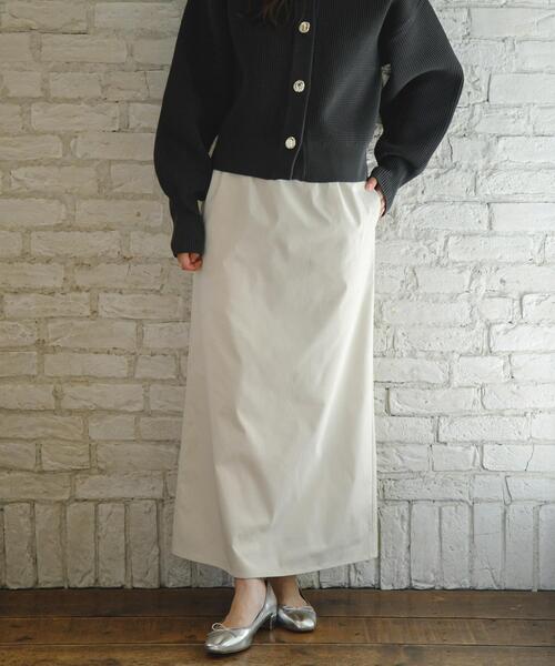 URBAN RESEARCH Sonny Label(アーバンリサーチサニーレーベル)の「ドットアソートストレートスカート(スカート・レディース・チャコールグレー/アイボリー/ドット・FREE)」の1枚目の写真