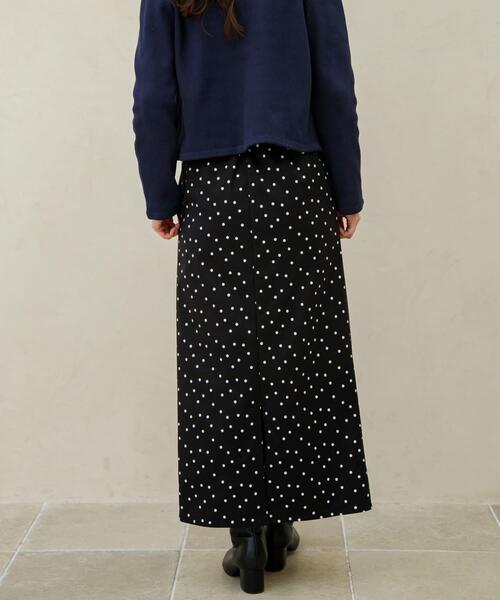 URBAN RESEARCH Sonny Label(アーバンリサーチサニーレーベル)の「ドットアソートストレートスカート(スカート・レディース・チャコールグレー/アイボリー/ドット・FREE)」の6枚目の写真