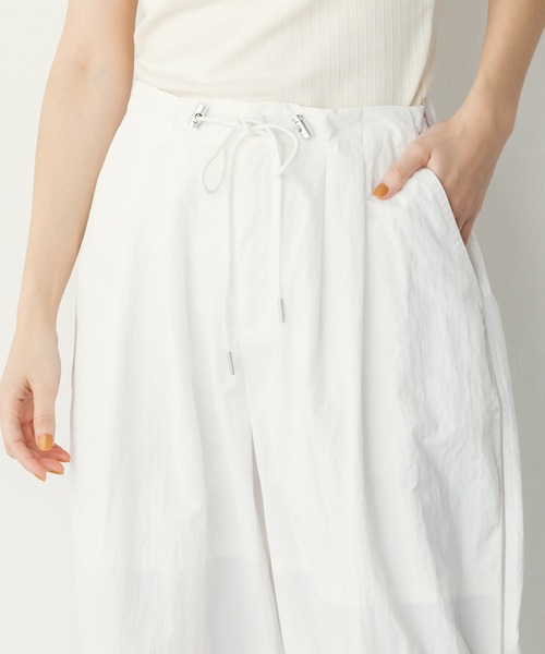 hunch（ハンチ）の「【撥水加工】グログラン タックパンツ（その他パンツ・レディース・ベージュ/ホワイト/ダークネイビー・FREE）」の8枚目の写真