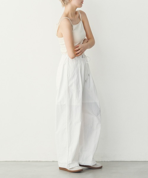 hunch（ハンチ）の「【撥水加工】グログラン タックパンツ（その他パンツ・レディース・ベージュ/ホワイト/ダークネイビー・FREE）」の12枚目の写真