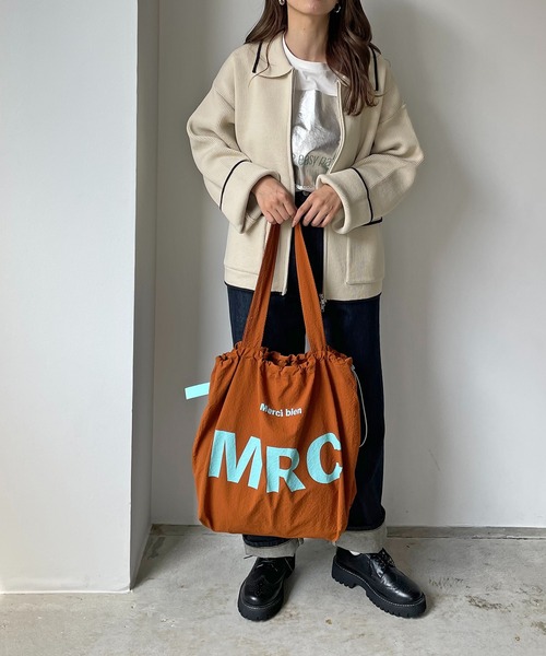 210nouve(トゥージュヌーブ)の「ビッグ ロゴ ナイロン トートバッグ(トートバッグ・レディース・ブルー/グレイッシュベージュ/イエロー/ミント/カーキ/ブラウン/ネイビー系1/ブラウン系1/ベージュ系1/ピンク系1・FREE)」の21枚目の写真