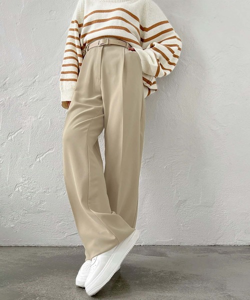 aimoha(アイモハ)の「ワイドシルエットタックパンツ(スラックス・レディース・ベージュ/グレー/ブラック・SMALL/MEDIUM/LARGE)」の1枚目の写真