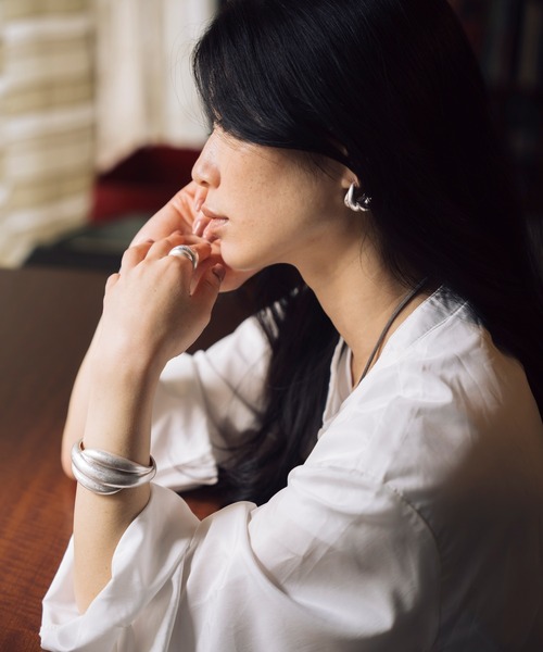 Nothing And Others(ナッシングアンドアザーズ)の「「Nothing And Others/ナッシングアンドアザーズ」Vintage like Pierce(ピアス(両耳用)・レディース・シルバー・FREE)」の5枚目の写真