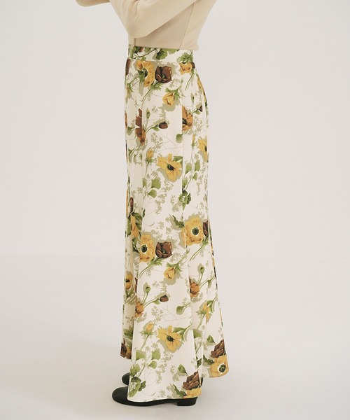 CLANE(クラネ)の「SCARF FLOWER MERMAID SKIRT(スカート・レディース・アイボリー/ネイビー・0/1/2)」の9枚目の写真
