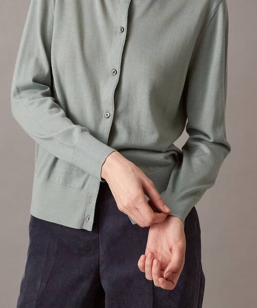 Calvin Klein(カルバン・クライン)の「テックメリノ カーディガン(カーディガン/ボレロ・レディース・アッシュグレー/ブラック/セージグリーン・S/M/XS)」の15枚目の写真