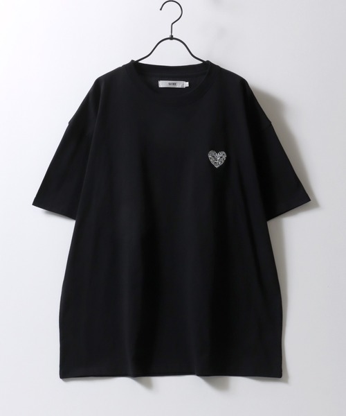 SITRY（シトリー）の「SITRY Heart Embroidery T-Shirt/別注 オーバーサイズ ハートロゴ ワンポイントラメ刺繍 半袖Tシャツ レディース メンズ（Tシャツ/カットソー・レディース・ホワイト系その他2/ホワイト/ブラック系その他7/ブラック系その他4/ホワイト系その他3/ホワイト系その他/ブラック系その他/ホワイト系その他7/ホワイト系その他6/ホワイト系その他5/ブラック系その他2/ブラック/ブラック系その他6/ブラック系その他5/ホワイト系その他4/ブラック系その他3・L/M/XL）」の19枚目の写真