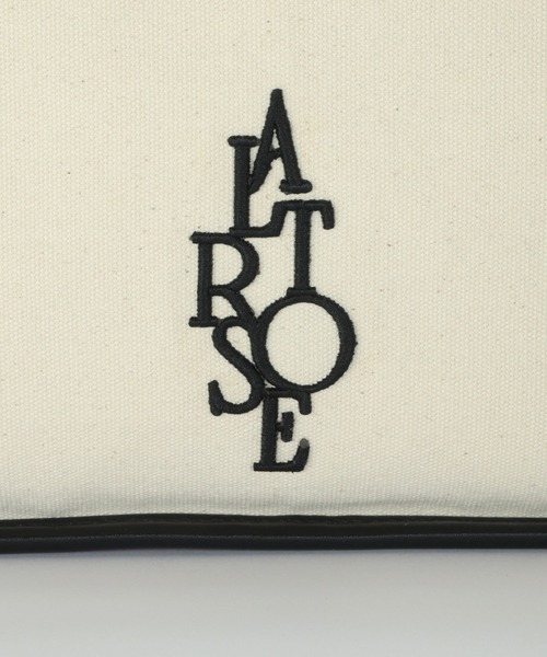 ALTROSE(アルトローズ)の「トート ハートポーチ A4 ロゴ刺繍 パイピング メイルⅡ(トートバッグ・レディース・ブラック/アイボリー/グレー・FREE)」の22枚目の写真