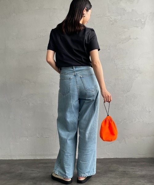 Calvin Klein（カルバン・クライン）の「[Calvin Klein/カルバンクライン] アーカイブ ワンポイントロゴ刺繍Tシャツ（Tシャツ/カットソー・レディース・ブラック/ホワイト・S）」の8枚目の写真