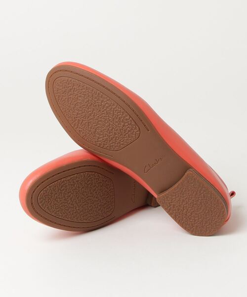 Clarks(クラークス)の「クラークス Fawna Soft ファウナソフト フラットシューズ(バレエシューズ・レディース・ブラック/ライトピンク/シルバー/オレンジ・30/35/40/45/50/55)」の5枚目の写真