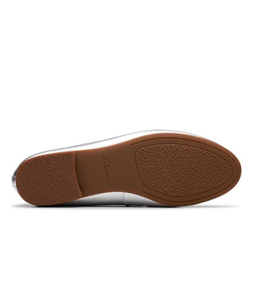 Clarks(クラークス)の「クラークス Fawna Soft ファウナソフト フラットシューズ(バレエシューズ・レディース・ブラック/ライトピンク/シルバー/オレンジ・30/35/40/45/50/55)」の8枚目の写真