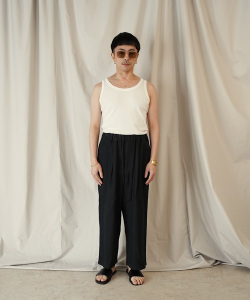 Aphlotus（アプロタス）の「1タック イージーテーパード アンクルパンツ（その他パンツ・メンズ・スミクロ/マスタード・SMALL/MEDIUM/LARGE）」の4枚目の写真