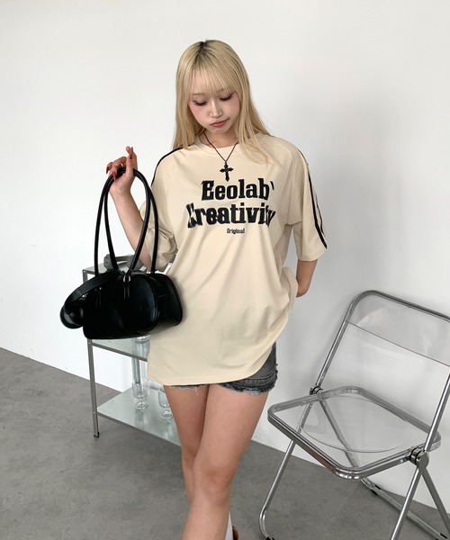 link lot(リンクロット)の「サイドラインフロントロゴビッグTシャツ 男女兼用 ラグランスリーブ(Tシャツ/カットソー・メンズ・ブラック/アイボリー・M/L)」の9枚目の写真