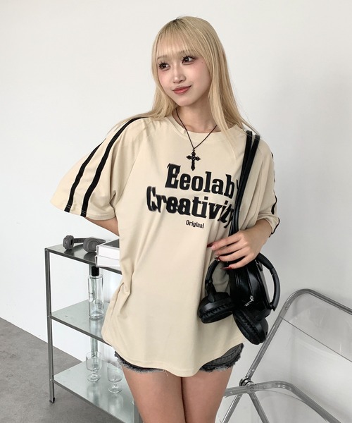 link lot(リンクロット)の「サイドラインフロントロゴビッグTシャツ 男女兼用 ラグランスリーブ(Tシャツ/カットソー・メンズ・ブラック/アイボリー・M/L)」の7枚目の写真