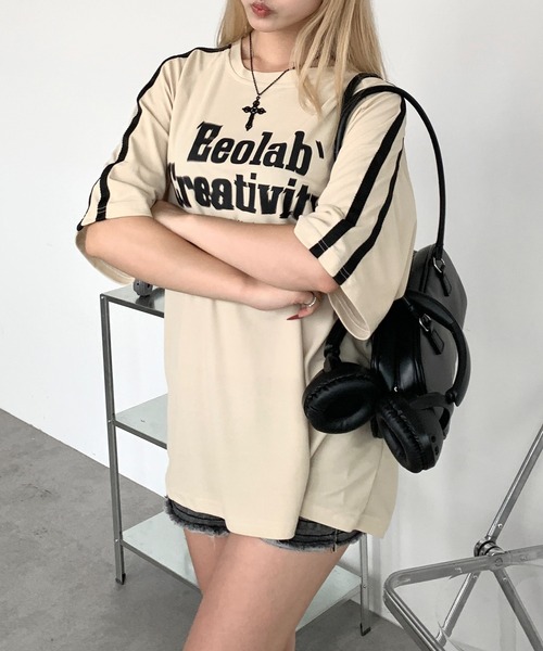 link lot(リンクロット)の「サイドラインフロントロゴビッグTシャツ 男女兼用 ラグランスリーブ(Tシャツ/カットソー・メンズ・ブラック/アイボリー・M/L)」の5枚目の写真