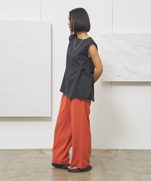 J.PRESS YORK STREET(ジェイプレスヨークストリート)の「【WOMEN】ファブリックポイント ノースリーブプルオーバー(Tシャツ/カットソー・レディース・ブラック系/ライトグリーン系/スカイブルー系/ホワイト系・F)」の6枚目の写真