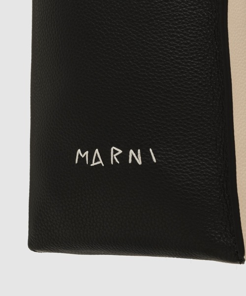 MARNI（マルニ）の「MENDING CALF LEATHER / クロスボディバッグ（ショルダーバッグ・レディース・ブラック系その他・ONE SIZE）」の4枚目の写真