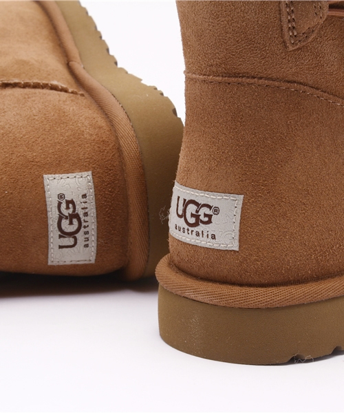 UGG(アグ)の「UGG/アグ MINI BAILEY BUTTON (ブーツ・レディース・グレー/ブラック/ブラウン系その他・8/6/7)」の9枚目の写真