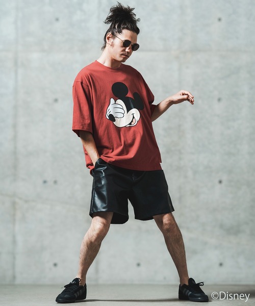 GLIMCLAP（グリムクラップ）の「mt9696- Printed T-shirtr-Mickey Mouse- 【ミッキー】プリントTシャツ（Tシャツ/カットソー・メンズ・スミクロ/レッド/オフホワイト・S/M/L）」の7枚目の写真