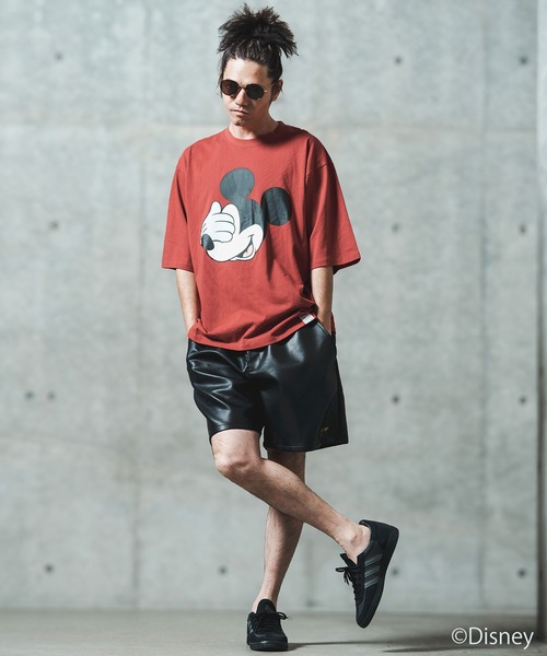 GLIMCLAP（グリムクラップ）の「mt9696- Printed T-shirtr-Mickey Mouse- 【ミッキー】プリントTシャツ（Tシャツ/カットソー・メンズ・スミクロ/レッド/オフホワイト・S/M/L）」の8枚目の写真
