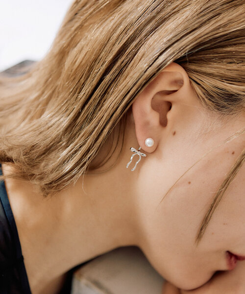   スターリングシルバー　ピアス スターラップ ピアス（スターリングシルバー） シルバー - LOEWE
