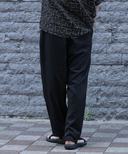 MDR（エムディアール）の「『イージーテーパードパンツ』（チノパンツ・メンズ・グレイッシュベージュ/ブラック・M/L）」の6枚目の写真